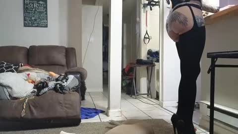 Snapshot of stacytasteme chatting on January 14, 2025, 7:38 am Submissive Slut LOVES adoration online show from January 14, 2025, 7:38 am