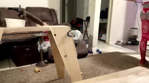 Snapshot of stacytasteme chatting on January 16, 2025, 5:00 am Submissive Slut LOVES adoration online show from January 16, 2025, 5:00 am