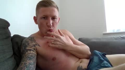 stanleyyyy26 online show from March 5, 2026, 12:12 pm