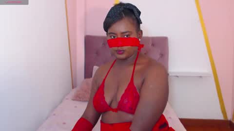 Snapshot of star_briana chatting on May 13, 2026, 9:33 pm online show from May 13, 2026, 9:33 pm