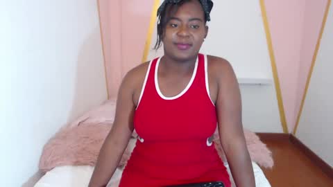 Snapshot of star_briana chatting on May 15, 2026, 7:43 pm online show from May 15, 2026, 7:43 pm