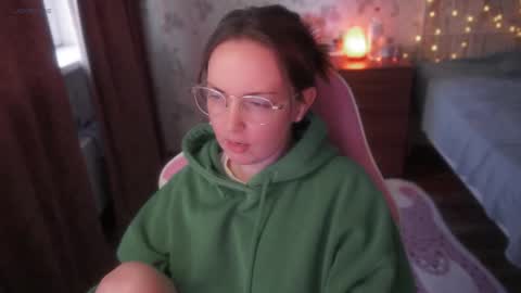 Alice online show from December 21, 2025, 8:10 am