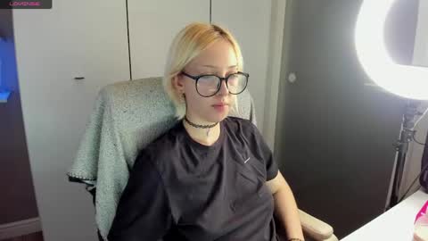 Snapshot of starelli chatting on May 14, 2026, 8:26 pm Kate online show from May 14, 2026, 8:26 pm