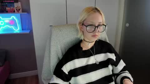 Snapshot of starelli chatting on May 16, 2026, 9:13 pm Kate online show from May 16, 2026, 9:13 pm