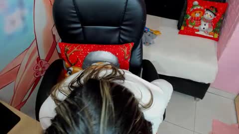 StarletTays online show from December 23, 2025, 4:10 am