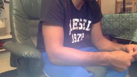 Starpizzle online show from October 1, 2025, 4:57 pm