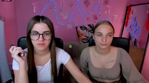 Snapshot of stasy_luna chatting on June 17, 2026, 5:43 am Stasy online show from June 17, 2026, 5:43 am