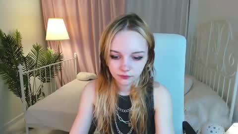 MONICA online show from October 5, 2025, 1:20 pm