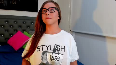 Melany online show from December 30, 2024, 2:42 am