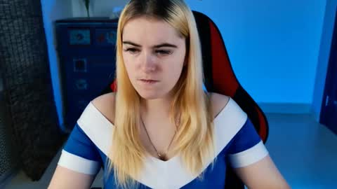 Snapshot of stef_nicks chatting on October 23, 2025, 9:08 am stef_nicks online show from October 23, 2025, 9:08 am