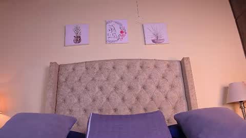 stefa_rosse online show from August 3, 2026, 7:06 pm