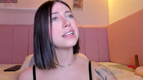 Stefa Gomez  online show from January 20, 2025, 12:18 pm