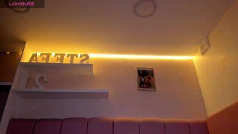 Stefa Gomez  online show from February 12, 2025, 6:09 pm