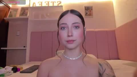 Stefa Gomez  online show from November 7, 2025, 12:05 pm