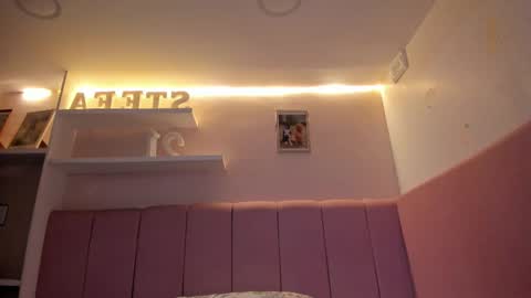 Stefa Gomez  online show from February 18, 2026, 11:28 am