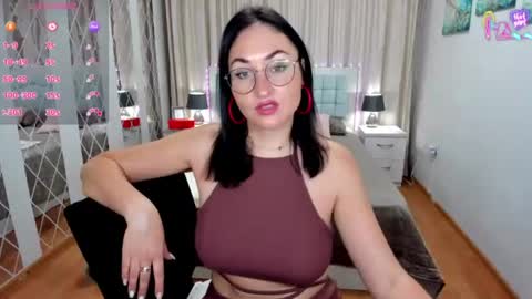 Snapshot of stefanawinter chatting on July 26, 2026, 11:06 am StefanaWinter online show from July 26, 2026, 11:06 am
