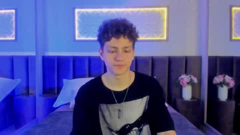 Snapshot of stefanbev chatting on February 28, 2026, 8:32 pm Esrefan online show from February 28, 2026, 8:32 pm