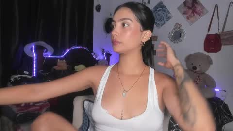 Im MiaIts my first day here  online show from February 18, 2025, 3:42 am