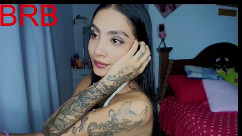 Im MiaIts my first day here  online show from December 23, 2025, 12:19 am