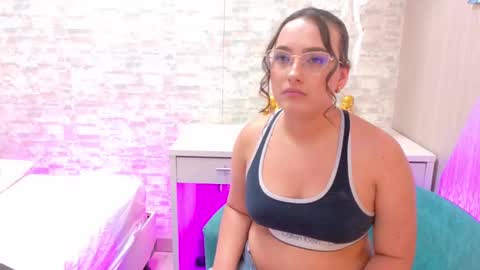 Snapshot of stefannyrivas chatting on September 30, 2025, 7:52 pm Stefanny online show from September 30, 2025, 7:52 pm
