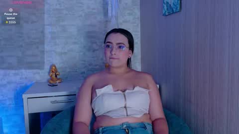Snapshot of stefannyrivas chatting on October 14, 2025, 8:09 pm Stefanny online show from October 14, 2025, 8:09 pm