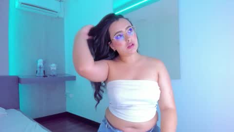 Snapshot of stefannyrivas chatting on October 17, 2025, 1:14 pm Stefanny online show from October 17, 2025, 1:14 pm