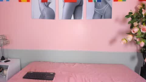 Snapshot of stefany_gonzales_ chatting on July 19, 2026, 11:36 am Stefany online show from July 19, 2026, 11:36 am