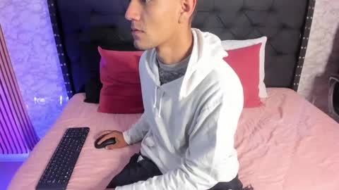 Snapshot of stefany_pablo1 chatting on January 20, 2025, 12:07 pm stefany_pablo1 online show from January 20, 2025, 12:07 pm