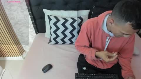 Snapshot of stefany_pablo1 chatting on February 11, 2025, 12:16 pm stefany_pablo1 online show from February 11, 2025, 12:16 pm