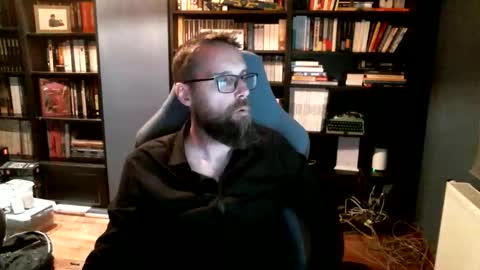 MeStef online show from October 12, 2025, 5:23 pm