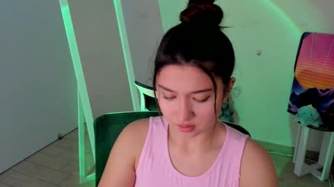 Steffi online show from December 2, 2025, 8:15 pm