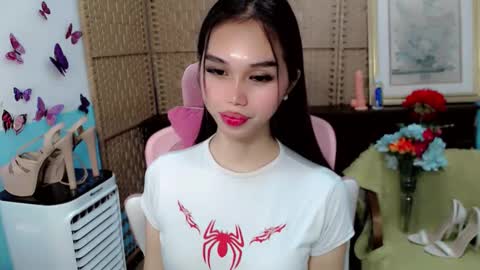 steffybabe online show from September 25, 2025, 4:54 pm