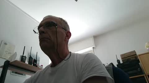 stefi444466 online show from April 2, 2026, 9:18 am