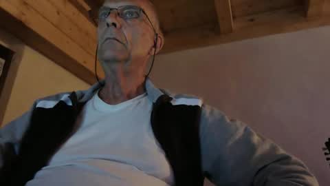 Snapshot of stefi444466 chatting on April 24, 2026, 7:05 pm stefi444466 online show from April 24, 2026, 7:05 pm