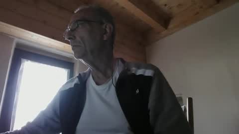 Snapshot of stefi444466 chatting on May 18, 2026, 5:13 am stefi444466 online show from May 18, 2026, 5:13 am