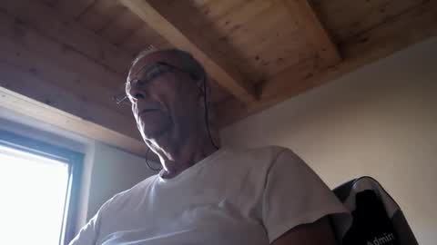 Snapshot of stefi444466 chatting on May 24, 2026, 5:12 am stefi444466 online show from May 24, 2026, 5:12 am