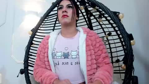 Stefany Bratz online show from January 13, 2026, 3:45 am