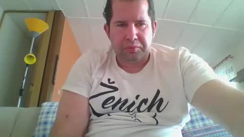 Snapshot of steki038434 chatting on December 19, 2024, 8:23 am steki038434 online show from December 19, 2024, 8:23 am