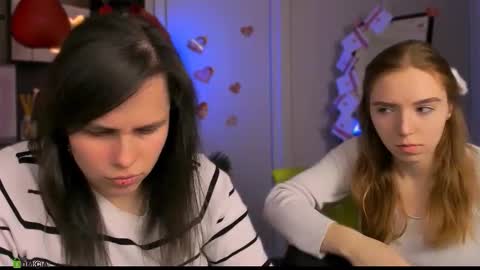 Snapshot of stella_flower chatting on February 25, 2026, 6:01 am stella_flower online show from February 25, 2026, 6:01 am