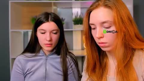 Snapshot of stella_flower chatting on March 3, 2026, 6:19 am stella_flower online show from March 3, 2026, 6:19 am