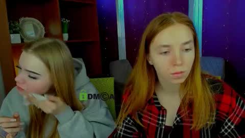 stella_flower online show from March 30, 2026, 4:57 am