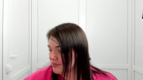 Snapshot of stella_la_ chatting on May 18, 2026, 9:15 am Stella online show from May 18, 2026, 9:15 am