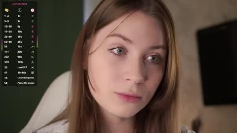 Snapshot of stella_of_steel chatting on October 16, 2025, 8:37 am Stella online show from October 16, 2025, 8:37 am