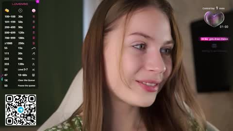 Snapshot of stella_of_steel chatting on October 19, 2025, 10:05 am Stella online show from October 19, 2025, 10:05 am