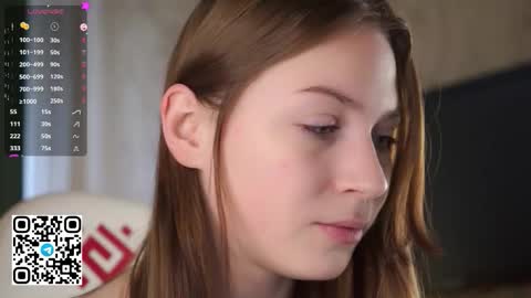 Snapshot of stella_of_steel chatting on October 21, 2025, 8:48 am Stella online show from October 21, 2025, 8:48 am