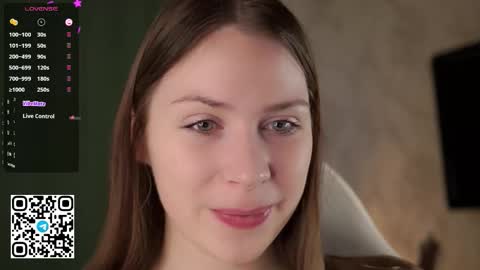 Snapshot of stella_of_steel chatting on November 9, 2025, 11:52 am Stella online show from November 9, 2025, 11:52 am