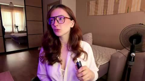 Snapshot of stella_rass chatting on June 5, 2026, 10:32 am Stella online show from June 5, 2026, 10:32 am