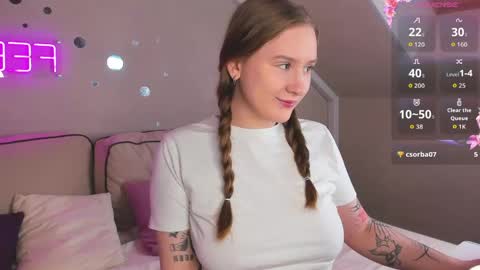 Stella online show from April 16, 2026, 9:10 am