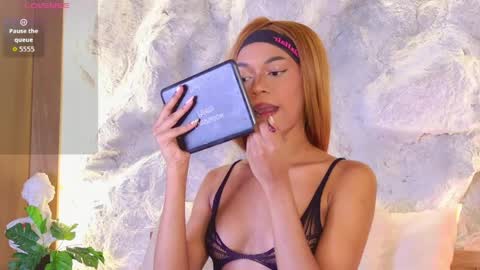 Snapshot of stellaciel_ chatting on April 23, 2026, 4:09 pm S T E L L A online show from April 23, 2026, 4:09 pm