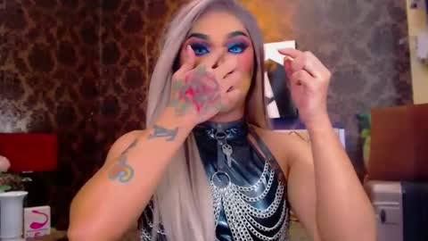 CALL ME STELLA online show from February 3, 2025, 9:41 am